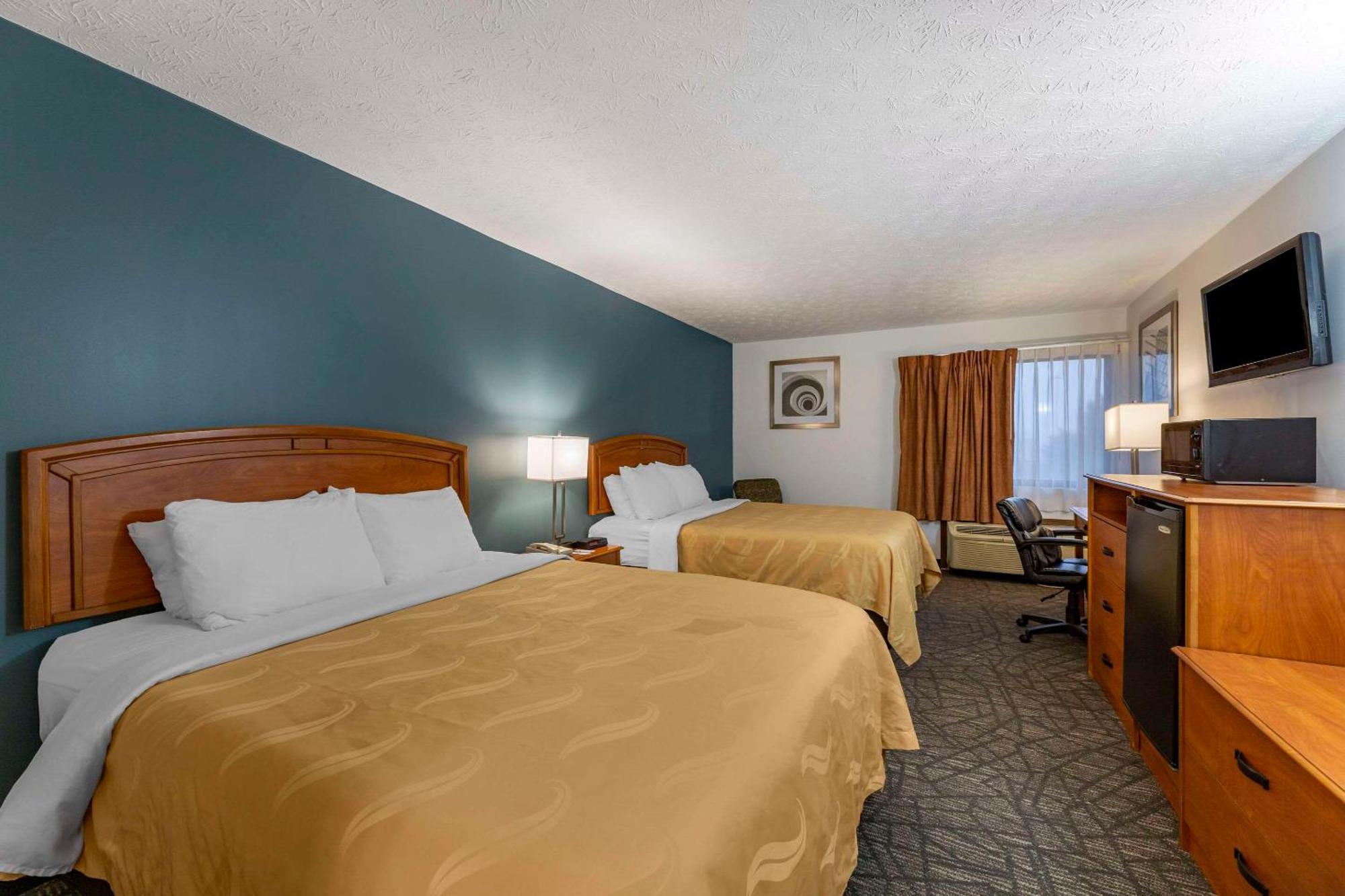 Quality Inn Austintown-Youngstown West Exterior foto